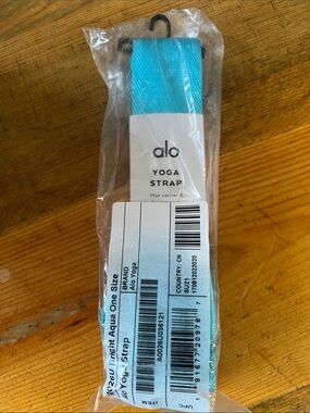 Alo Yoga Bright Aqua Blue Yoga Strap